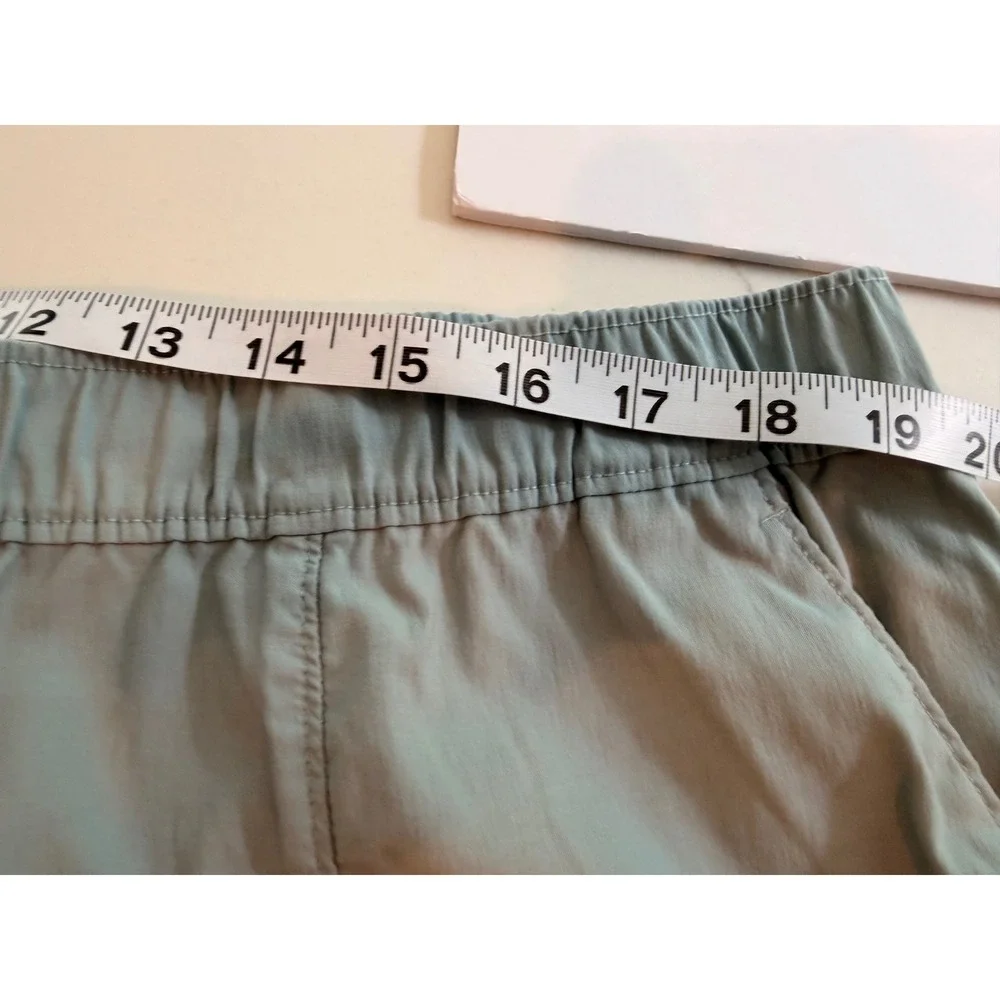 The North Face Mens XXL‎ Seafoam Green Elastic Waist Shorts Lightweight Casual